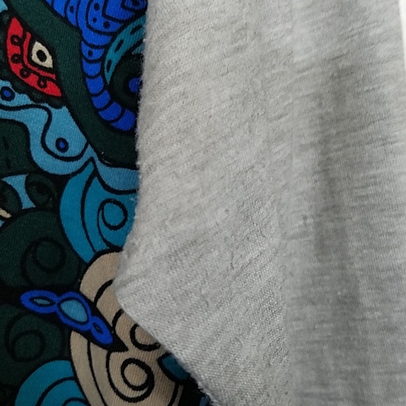 Raglan baseball T, sz L, fun print, LulaRoe Randy - Picture 4 of 6